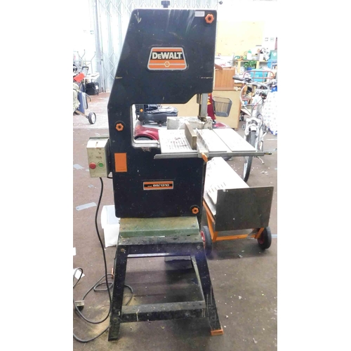 652A - Dewalt bandsaw in working order