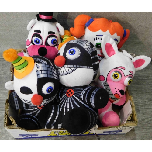 657 - 5x Sister Location plush toys