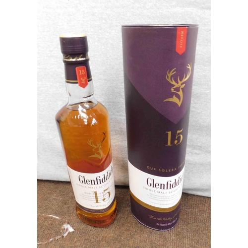 725 - 70CL 15 Year Glenfiddich single malt whiskey in presentation box