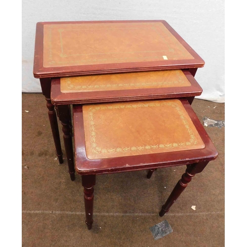 733 - 3x Leather top nest of tables