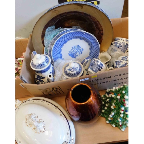 809 - Blue & white ceramics inc turine & meat platter
£1 start - all monies go to Bradford Nightstop chari... 