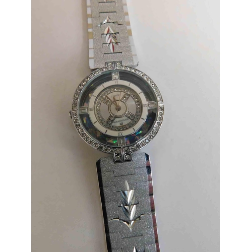 123 - Islamic - Raymond Swiss quartz watch