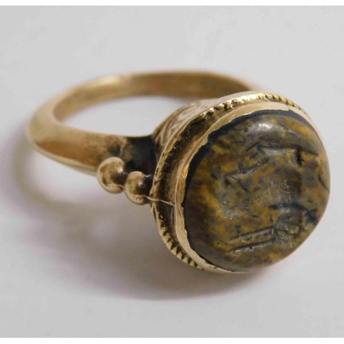 146 - Antique - gold tone - Islamic tigers eye armorial stamp ring