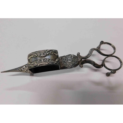 214 - Hallmarked - Victorian candle snippers