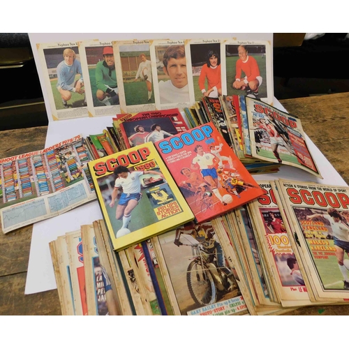 585A - Large collection of vintage Scoop magazines/annuals & memorabilia