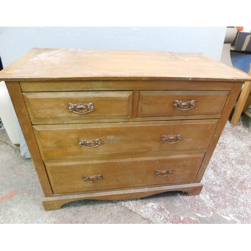 750 - 2x Over 2x wooden drawer unit