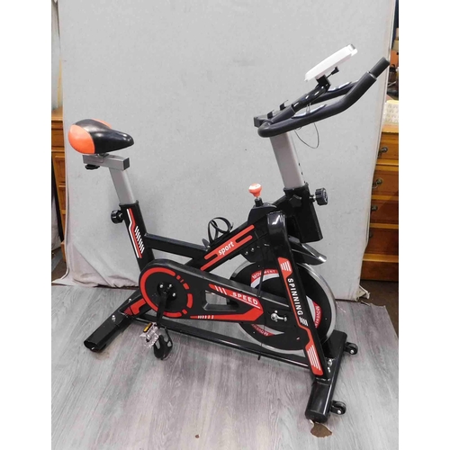 765 - Sport spinning exercise bike - missing peddle and arm