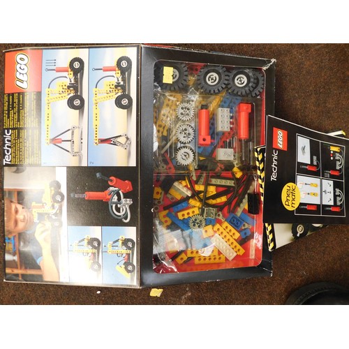 690 - 3x Sets of Technic Lego; 8880, 8040, 8480 incl. instructions - unchecked