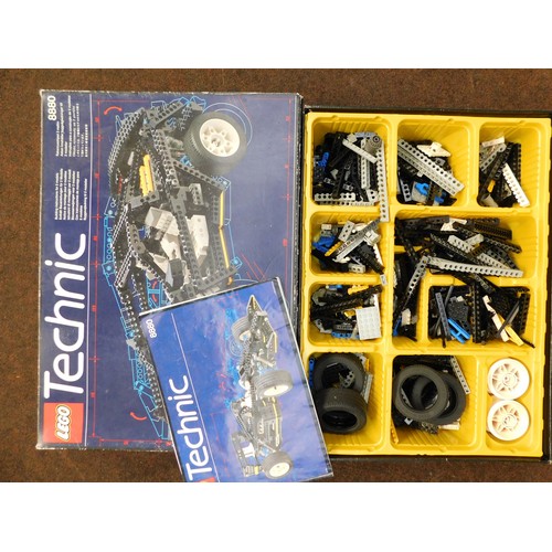 690 - 3x Sets of Technic Lego; 8880, 8040, 8480 incl. instructions - unchecked