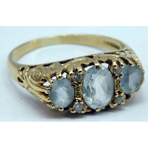 105 - 9ct Gold - gem stone & diamond set ring - 2.5g