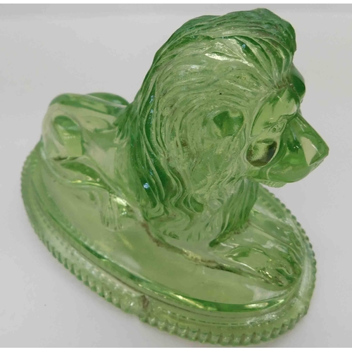 220 - John Derbyshire - uranium green pressed glass - lion paperweight - England 1874