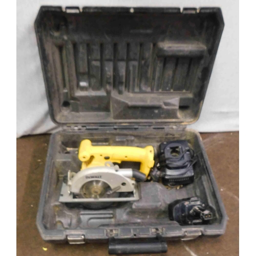 519 - Dewalt circular saw, charger and battery - unchecked