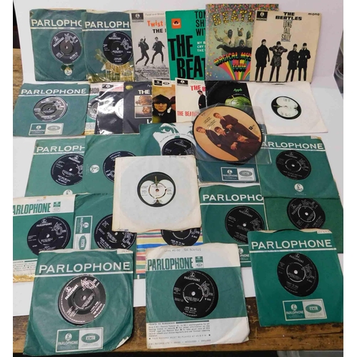 52 - Thirty - The Beatles 45rpm singles...