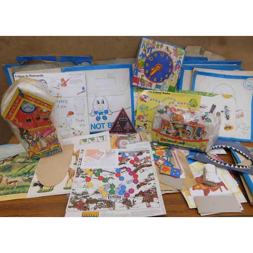 32 - Vintage - Humpty Dumpty Club - children's teaching packs & Animal Land party packs