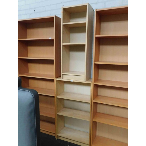 538 - 3 Shelf bookcase and slim bookcase