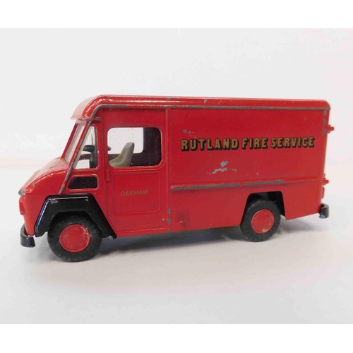 153 - 1950's - Lion toys Holland - Rutland Fire Services van