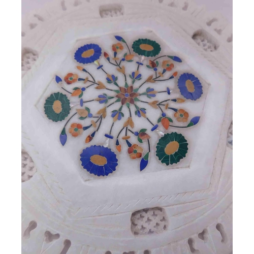 209 - Marble inlaid - mother of pearl & gemstone serving plate & trinket box