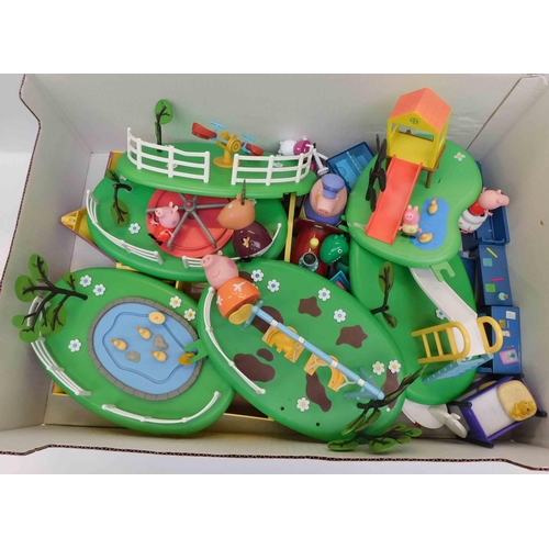 690 - Peppa Pig items incl. castle, trainset and playground