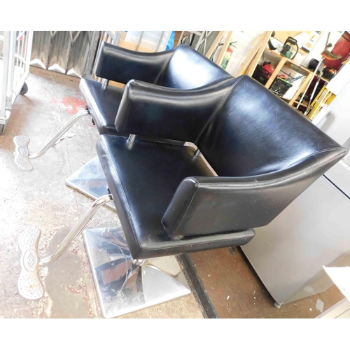 773 - 2x Barber shop chairs