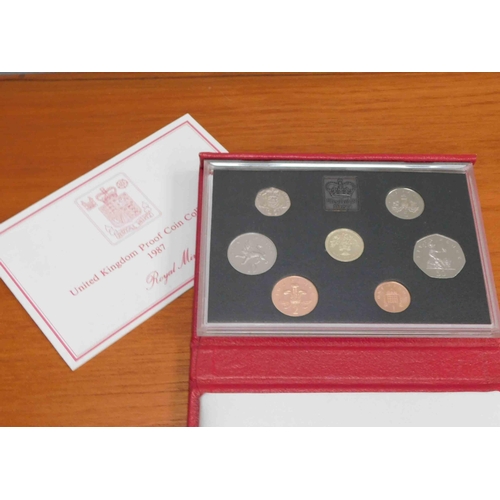 107 - UK proof coin set - dated 1987