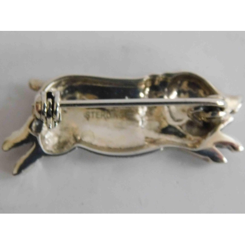 122 - Sterling silver - pig brooch