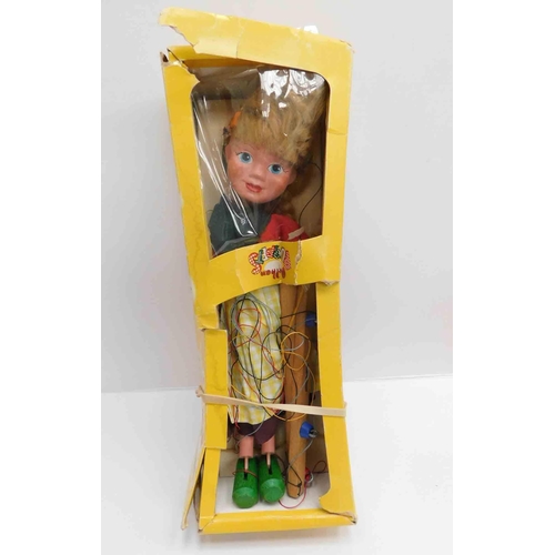 193 - Vintage - Pelham puppet