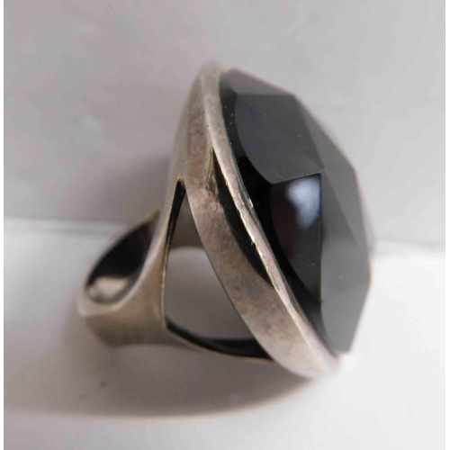 222a - Silver - ring with black stone