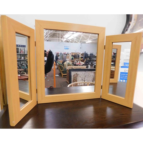 537A - Dressing table mirror