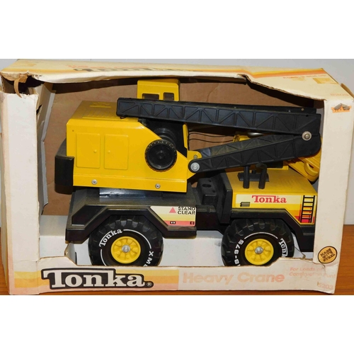 556 - Boxed vintage Tonka truck - 'The tough ones crane'