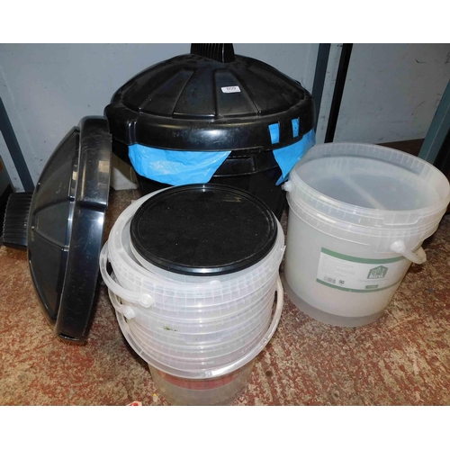 809 - Large selection of storage buckets & tubs 
£1 start - all monies go to Bradford Nightstop charity - ... 