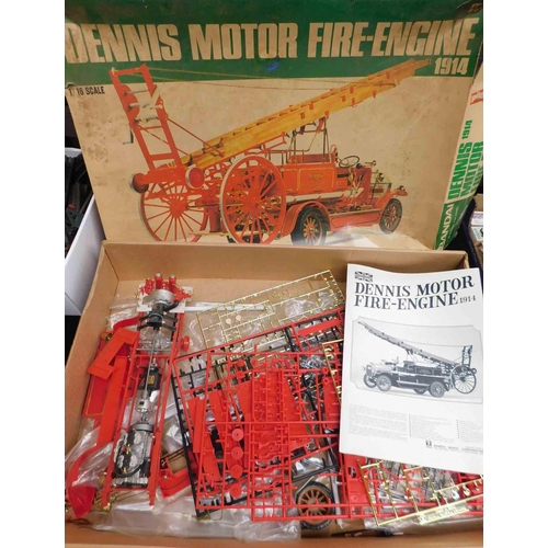 86 - Bandai - Dennis motor fire engine - 1914 model kit - unchecked