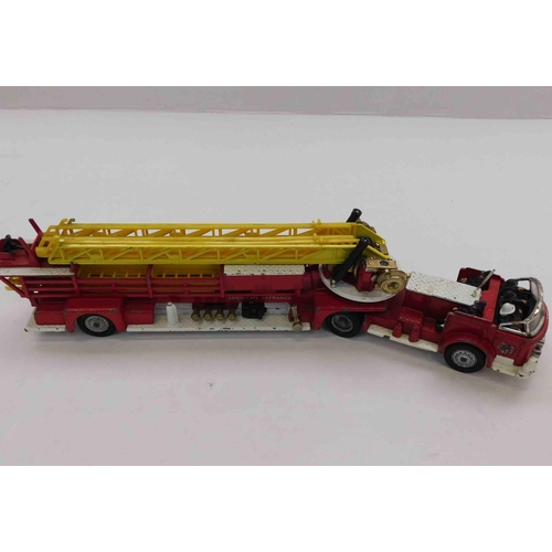 236 - Corgi - die cast/fire truck - made in England