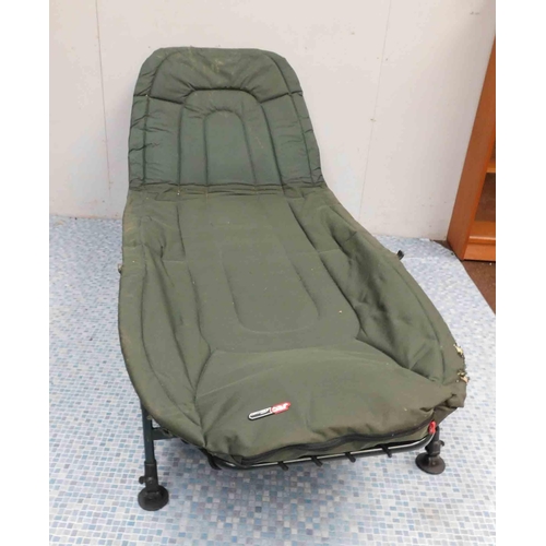 542 - Folding fishing/camp bed seat...