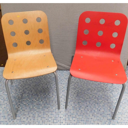 543 - 2x Modern chairs