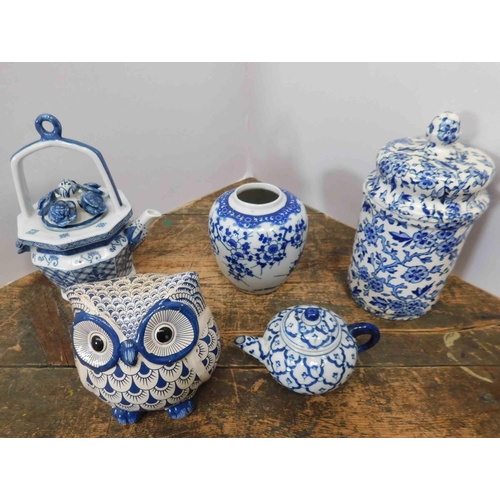 73 - Blue & white - ceramics