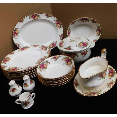 87 - Royal Albert ceramics - Old Country Rose pattern