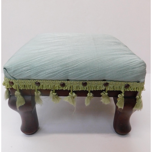 739 - Vintage foot stool