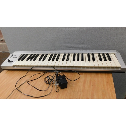 801 - Roland ED PC300 keyboard-unchecked...