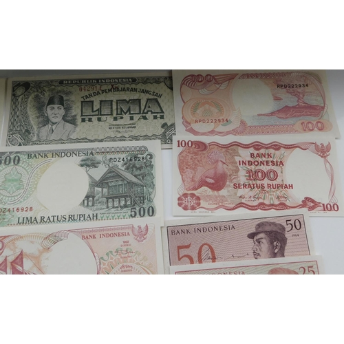 12 - Mixed - World banknotes