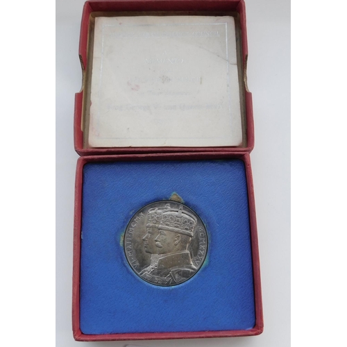 24 - Silver medal - George V 1910/1935 Jubilee - boxed