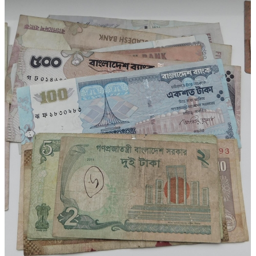 60 - All World Bank notes - Antique & vintage including India/Pakistan/Bangladesh & Burma - 30 in total