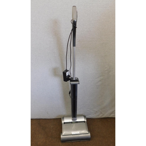 513a - G Tech vac & new charger w/o