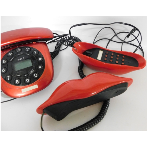 156 - Novelty - red & black touch tone phone - & luscious lips phone