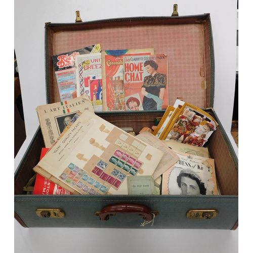 262 - Vintage - ephemera including stamps