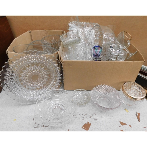 266 - Mixed glass ware - including cut glass/
£1 start - all proceeds go to Bradford Nightstop charity - N... 