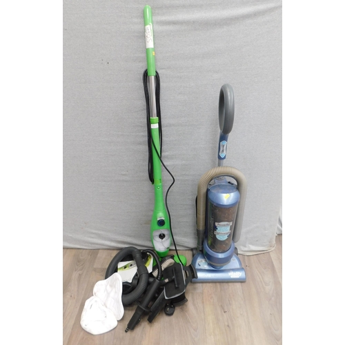 526A - Vacuum Electrolux and steam mop with attachments W/O