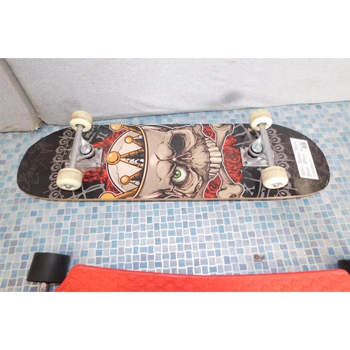 812 - 2x Skateboards