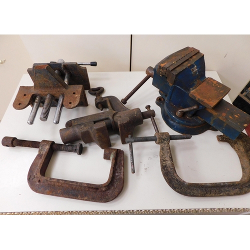 503 - 3x bench vices + pair of 'G' clamps