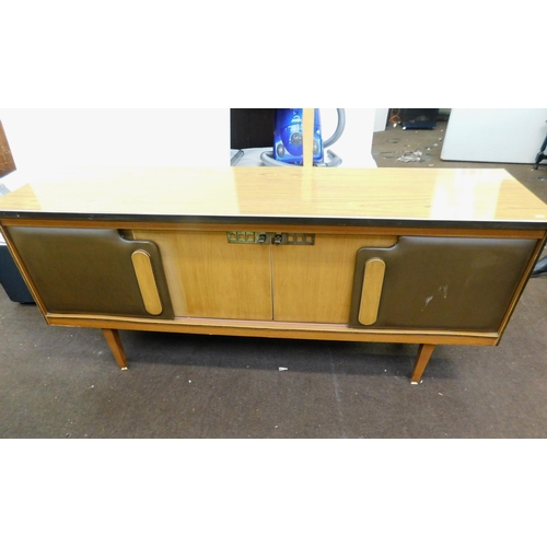 647 - Mid-century sideboard