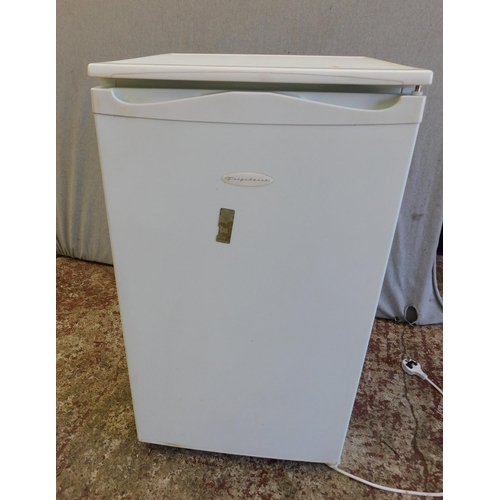 531 - Under counter Frigidaire fridge w/o